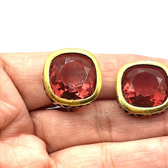 Yves Saint Laurent Pink and Gold Classic Earrings Vintage Clip on Earrings  1980 - Picture 6 of 14